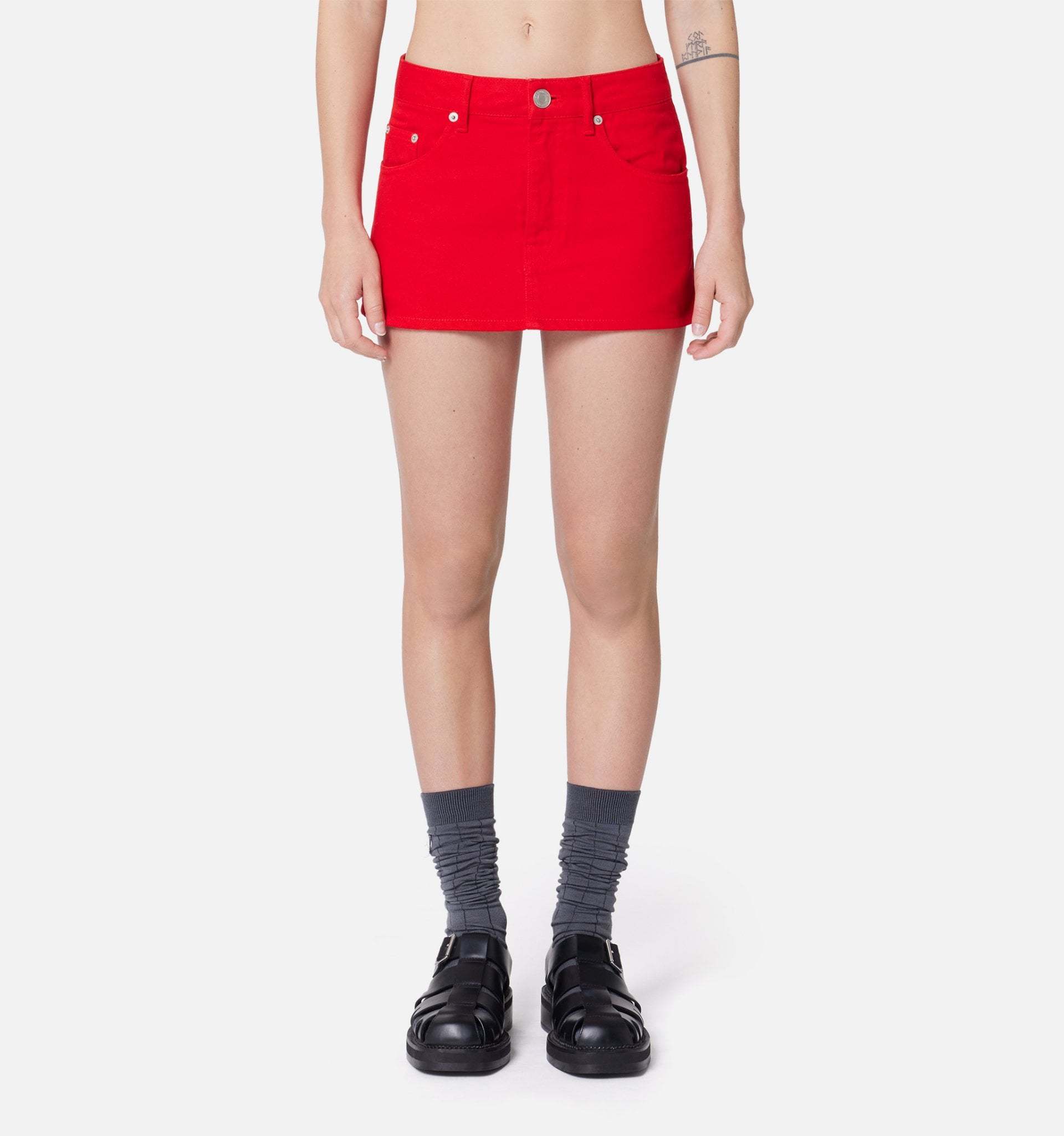 Ami Alexandre Mattiussi Logo-patch Denim Skirt In Red