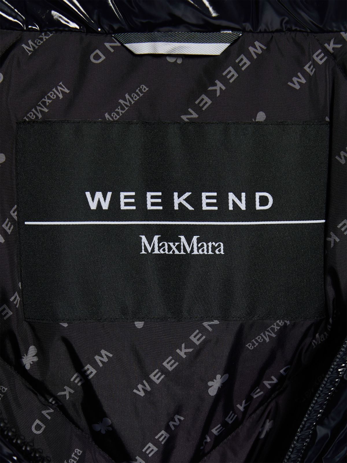 Weekend Max Mara Long-sleeved Zipper Down Jacket In Black