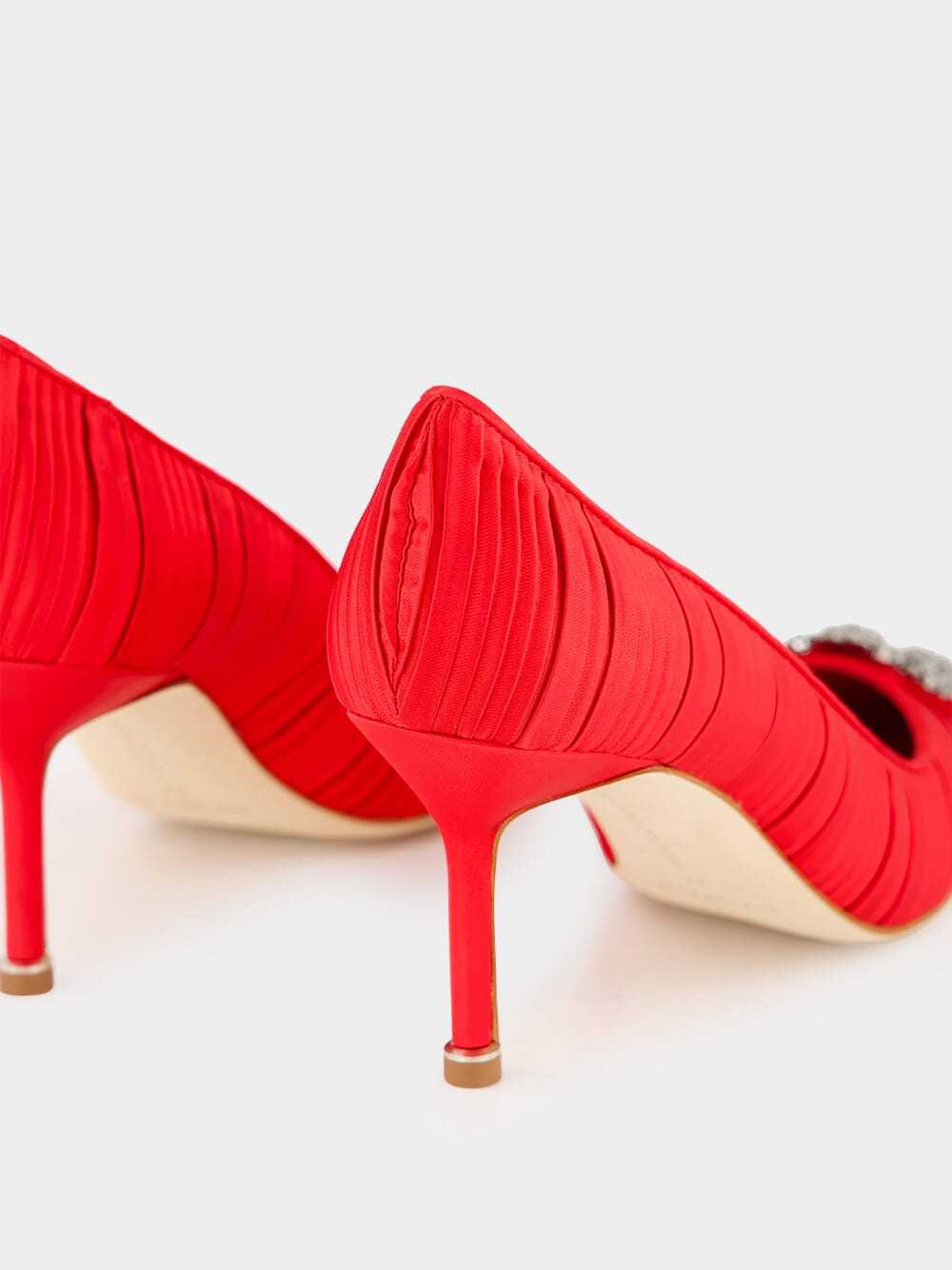 Manolo Blahnik Round Toe High Heels In Red