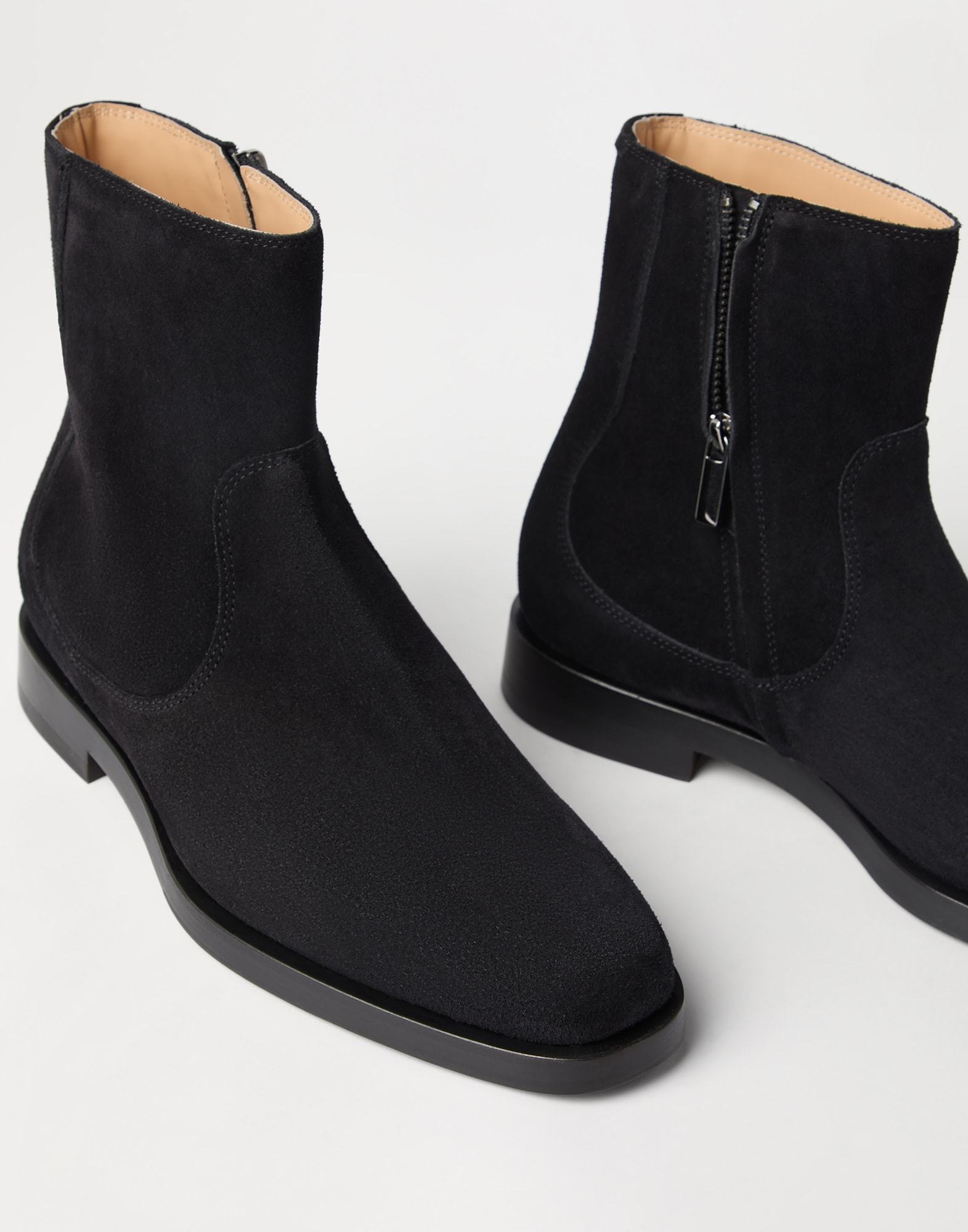 Brunello Cucinelli Suede Chelsea Boots In Black