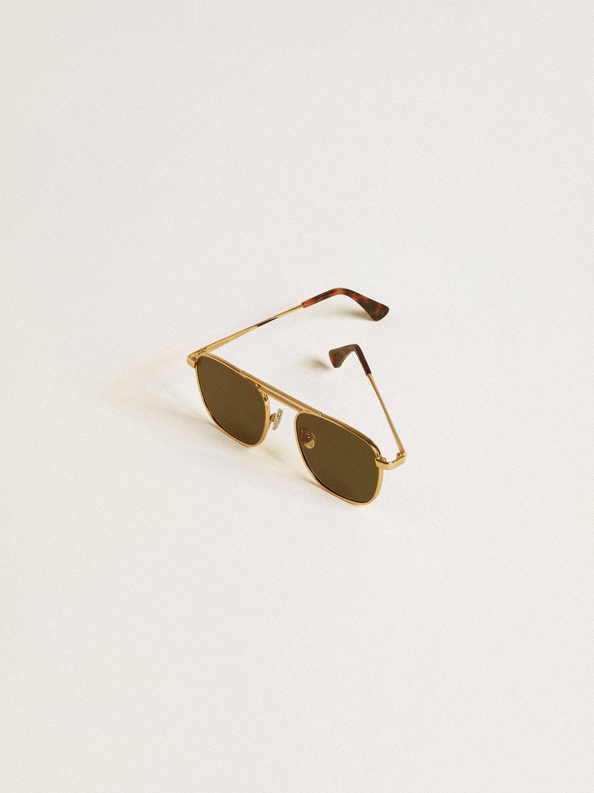 Golden Goose Aviator Style Sunglasses With Gold Frame And Green Lenses In Gold