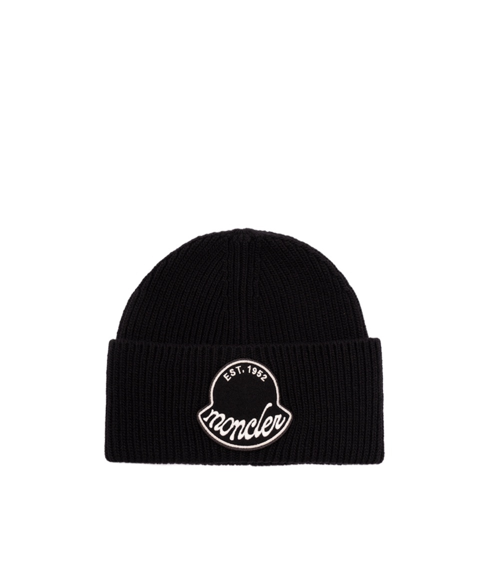 Moncler Black Wool Knit Logo Patch Beanie In Black