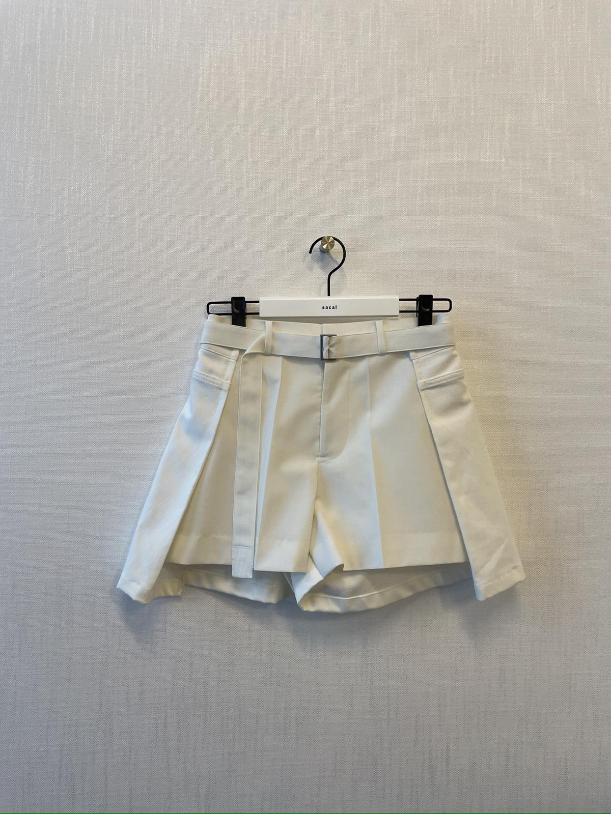 Sacai Short Belt Loops In Nude