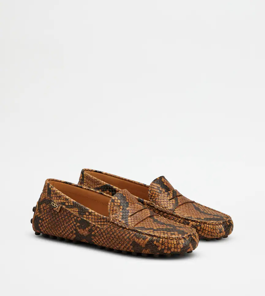 Tod's Loafer Mit Schlangen-print In Brown