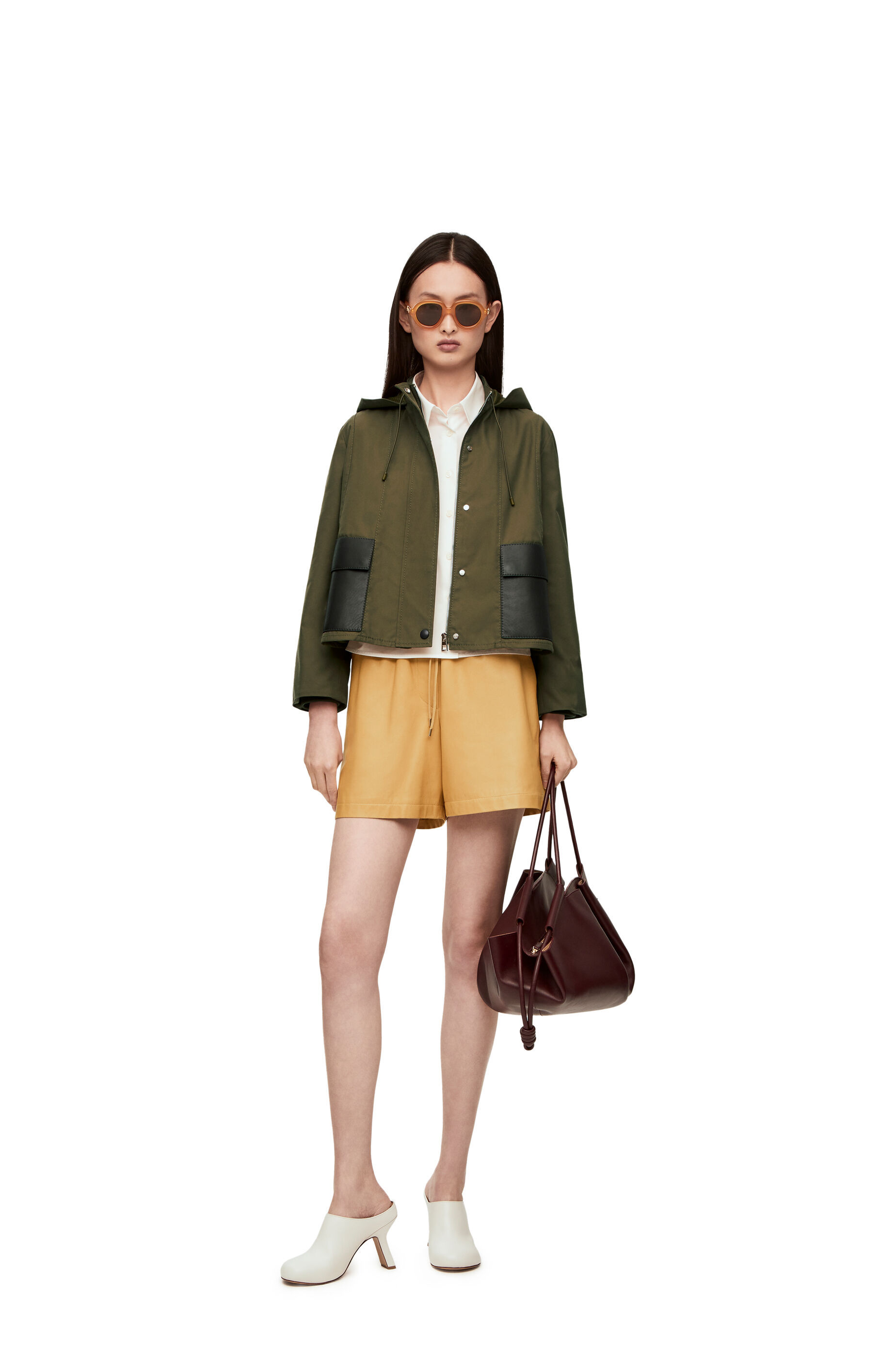 Loewe Logo Detail Shorts In Nude