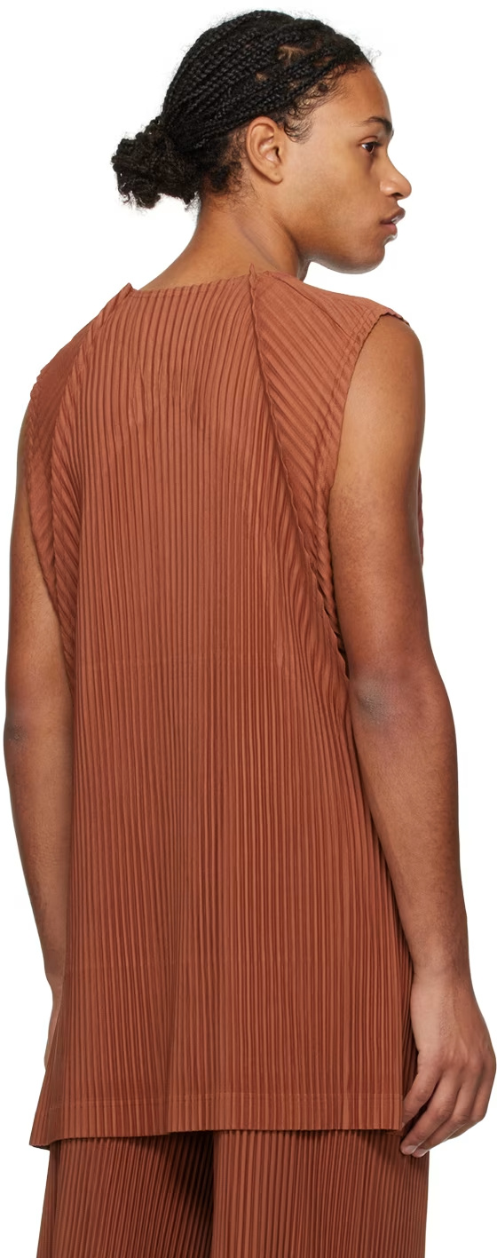 Issey Miyake Pleated Vest In Brown