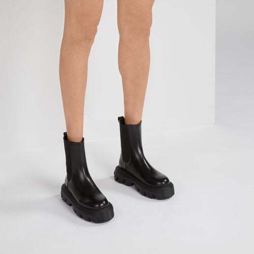 CASADEI GENERATION C LEATHER ANKLE BOOTS