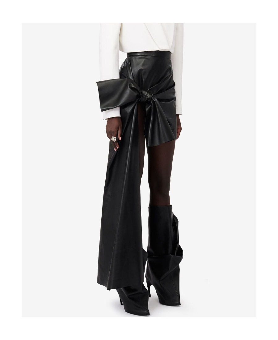 Alexander Mcqueen Bow-detailed Asymmetric Leather Skirt In Black