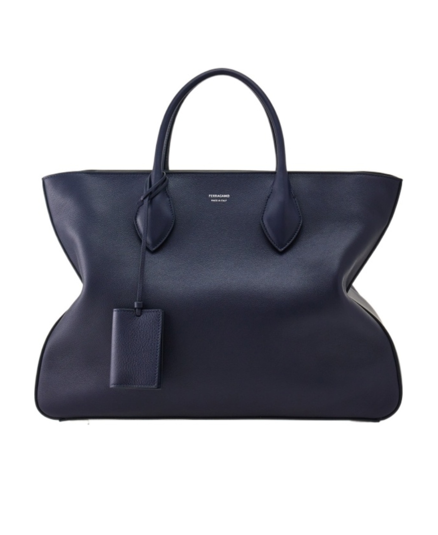 Shop Ferragamo Logo Shoulder Bag In Black