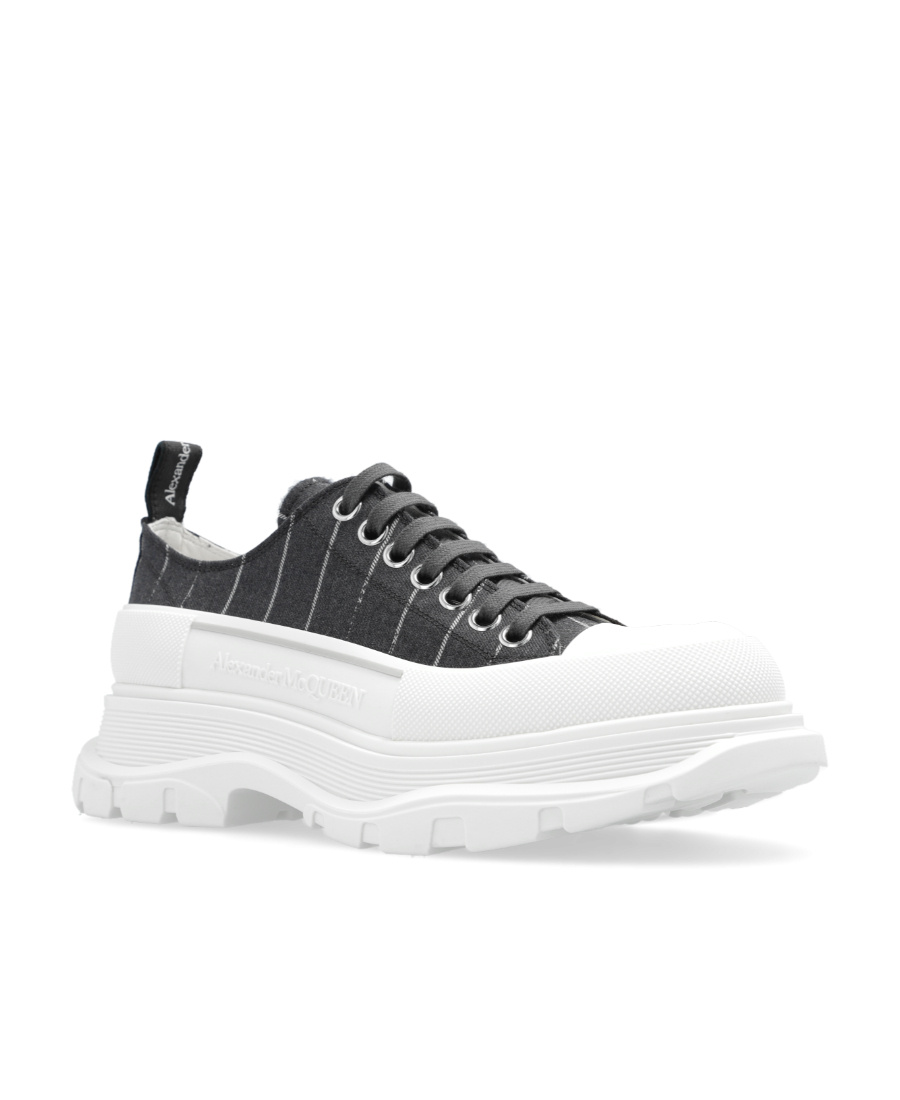 Alexander Mcqueen Tread Slick Sneakers In Black