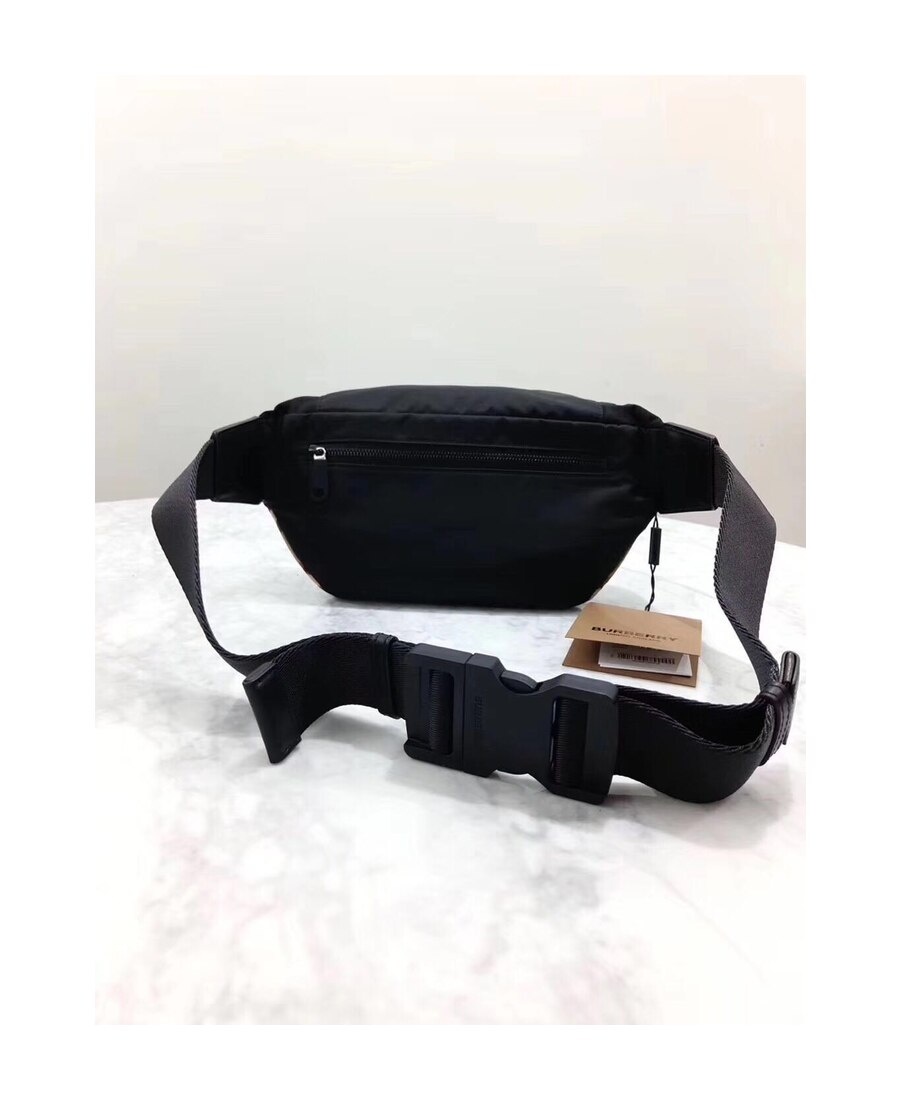 Burberry Medium Vintage Check Belt Bag In Black