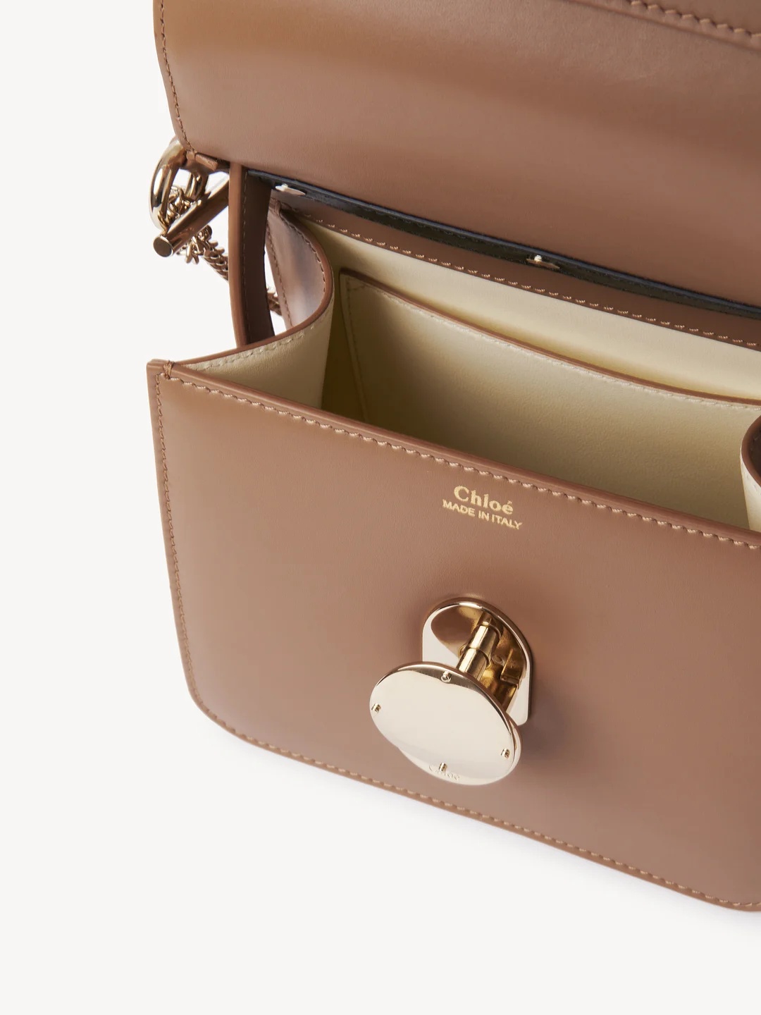 Chloé Compact Chain Strap Top Handle Bag In Brown