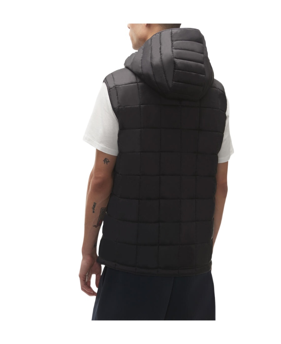 Moose Knuckles Padded Zip-up Gilet In Black