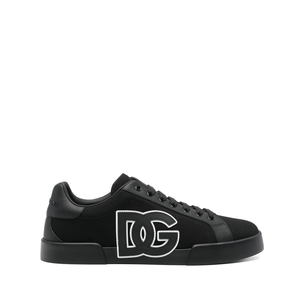 Dolce & Gabbana Sneakers With A Logo Patch In Black
