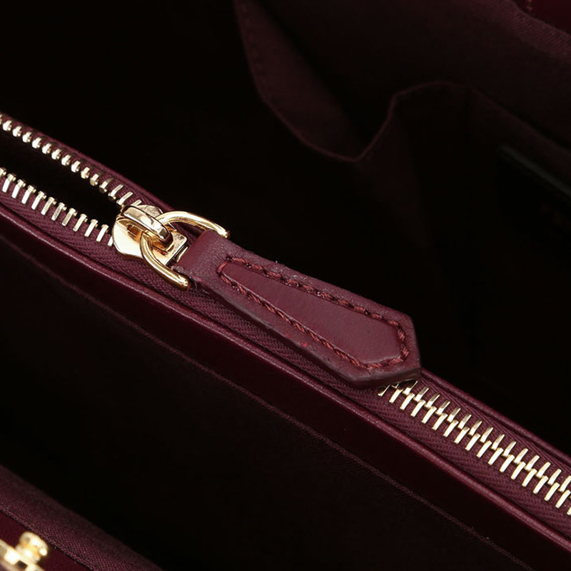 FENDI LOGO DETAILS HANDBAG