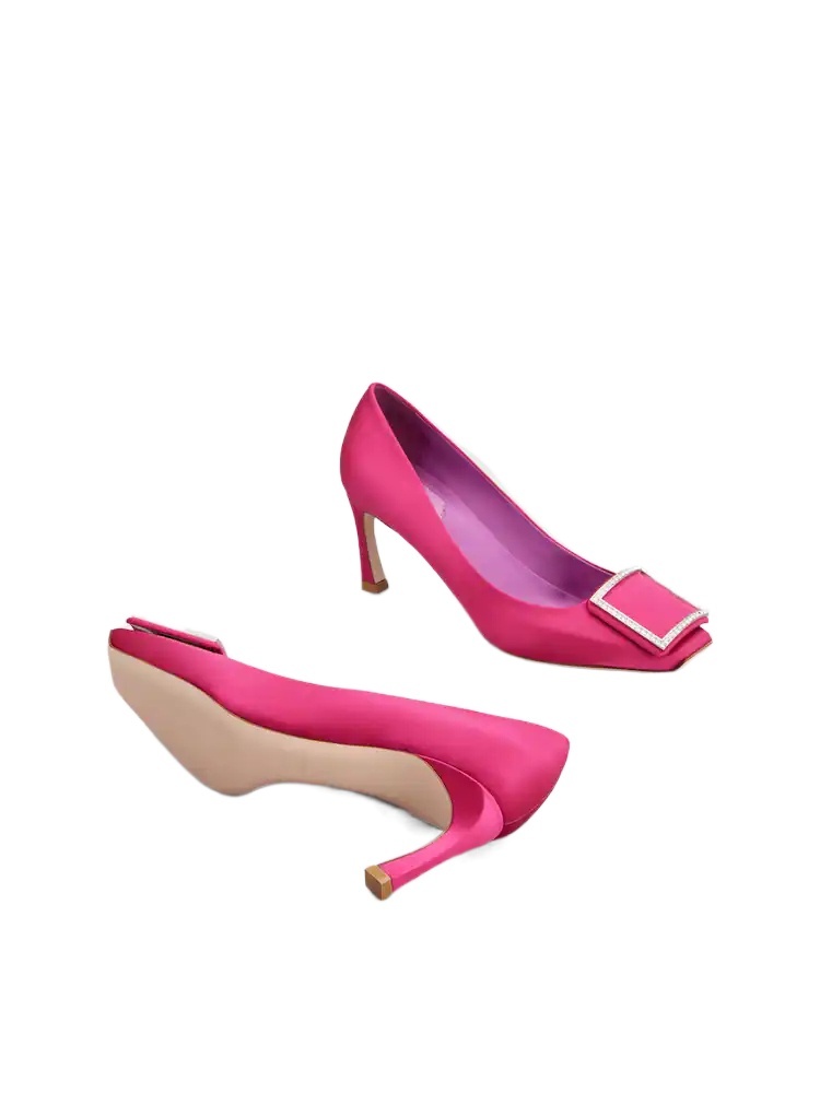 Roger Vivier Trompette Pumps In Satin In Purple