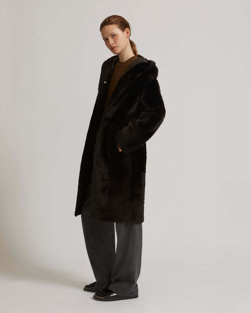 Yves Salomon Reversible Hooded Shearling Coat In Black