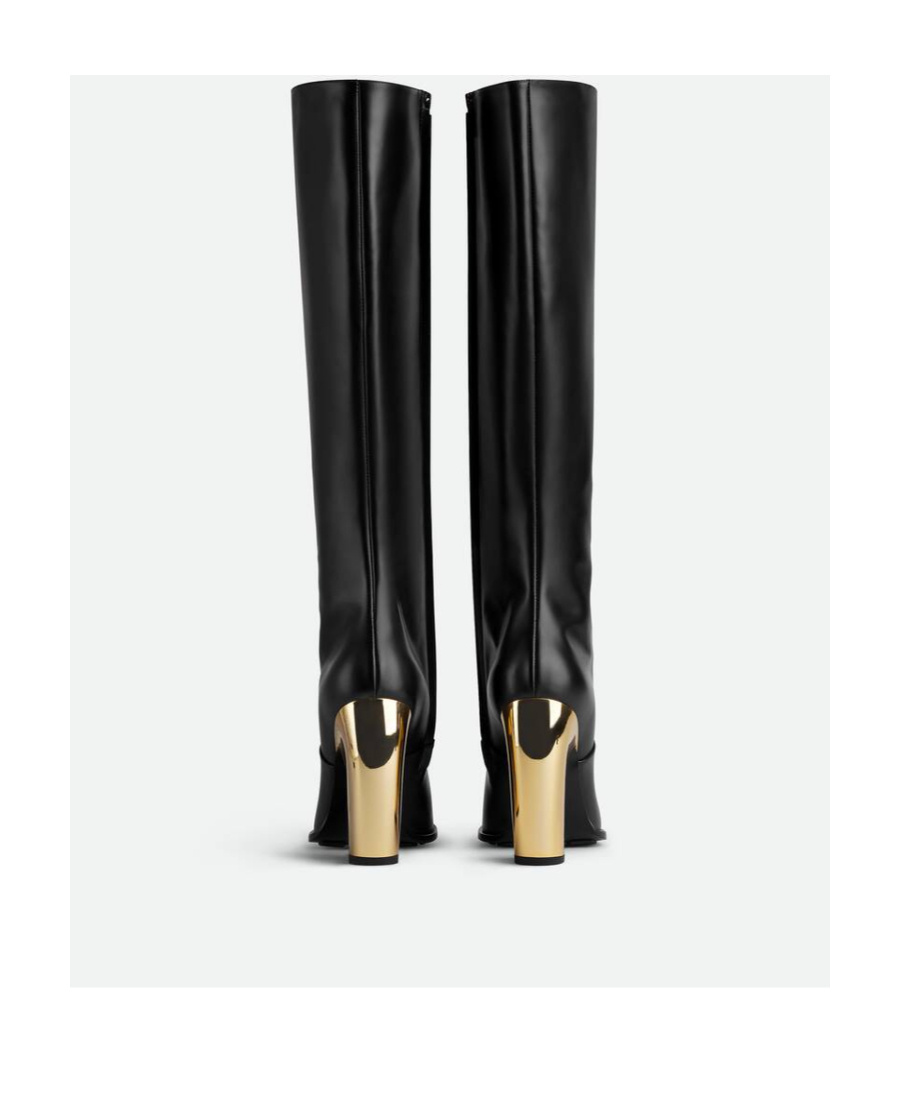 Bottega Veneta Curved Heel Boots In Black