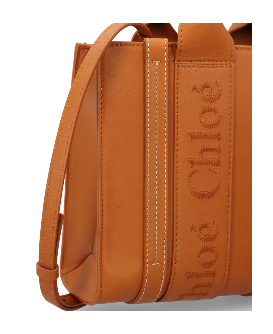 Chloé Small Woody Tote Bag In Calf Leather In Brown