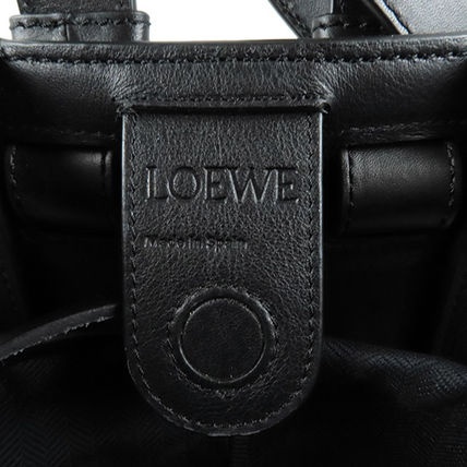 Loewe Hammock Logo Shoulder Bag In Black