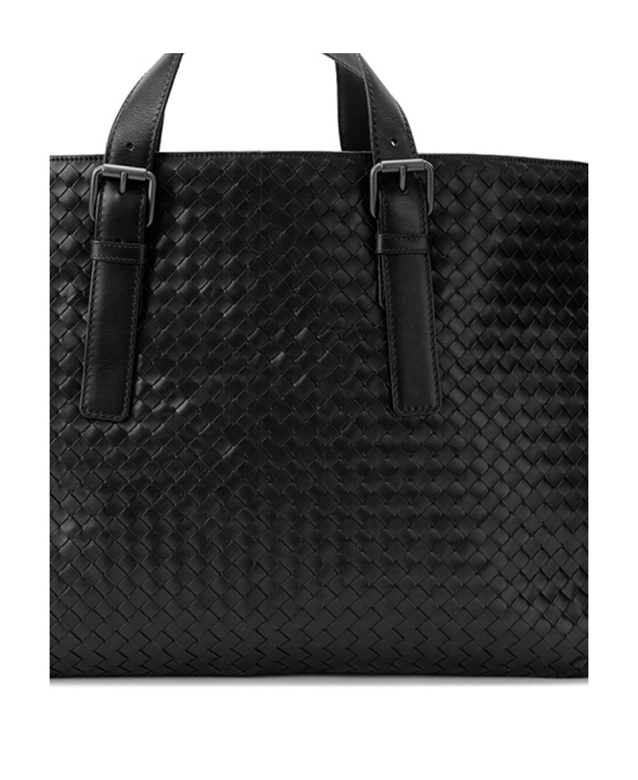 Bottega Veneta Knitted Handbag In Black