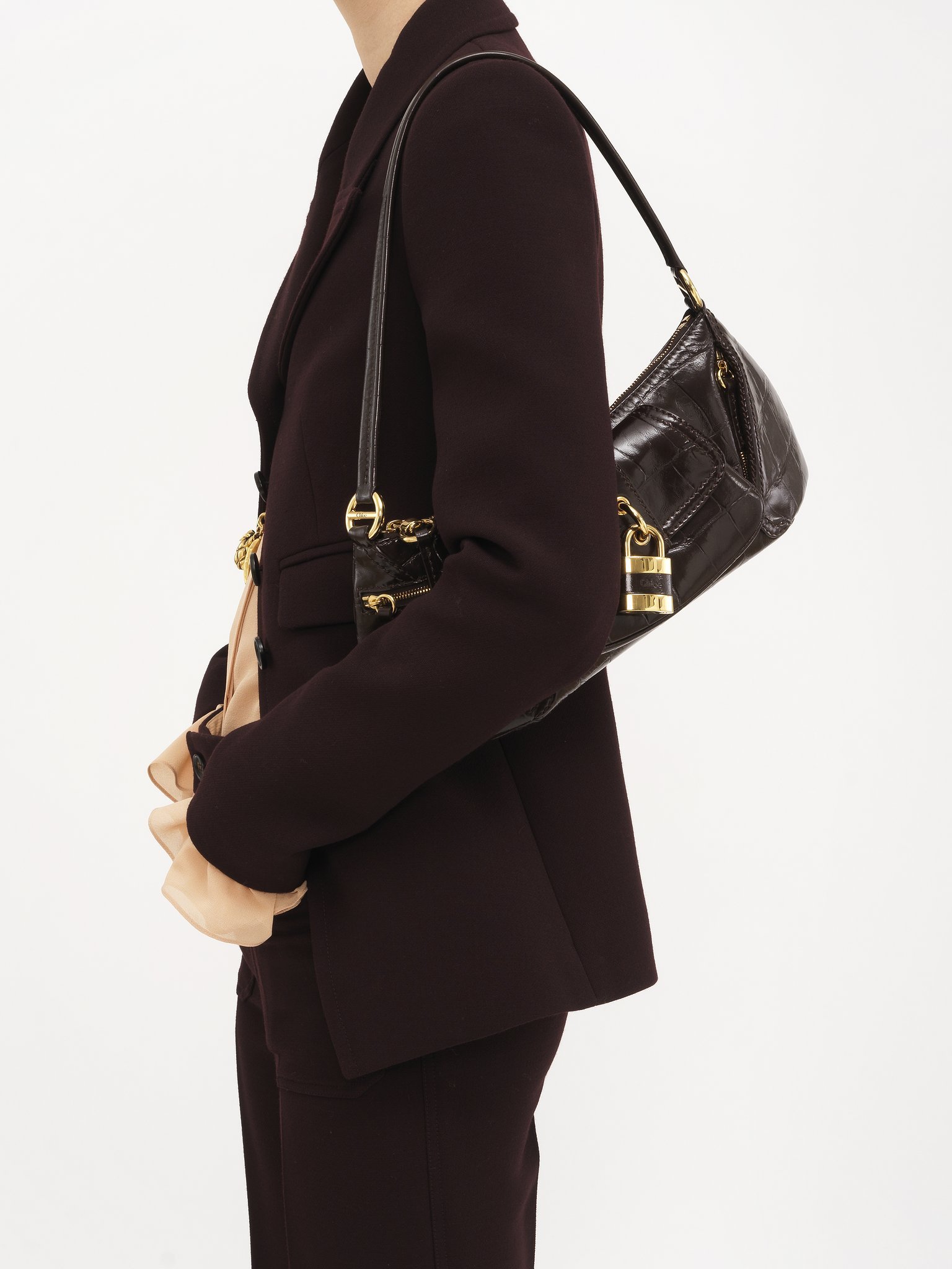 Shop Chloé The 99 Shoulder Bag In Black