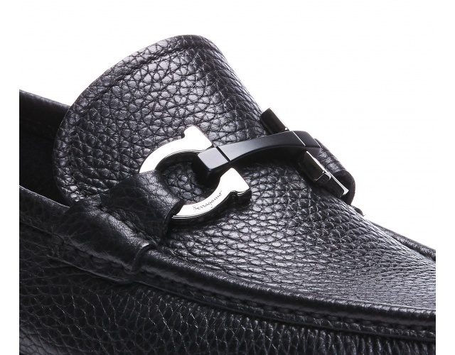 Ferragamo Textured Black Leather Loafers With Metallic Bit Detail In Black