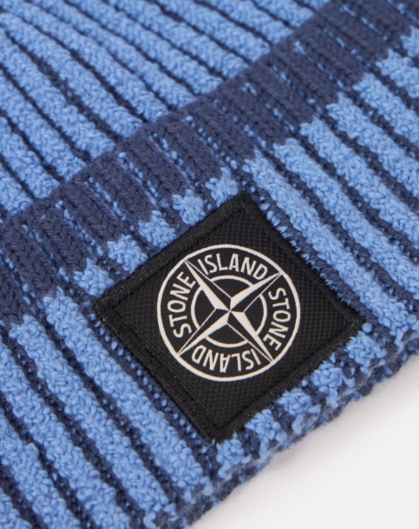 Stone Island Logo-detail Beanie Hat In Blue