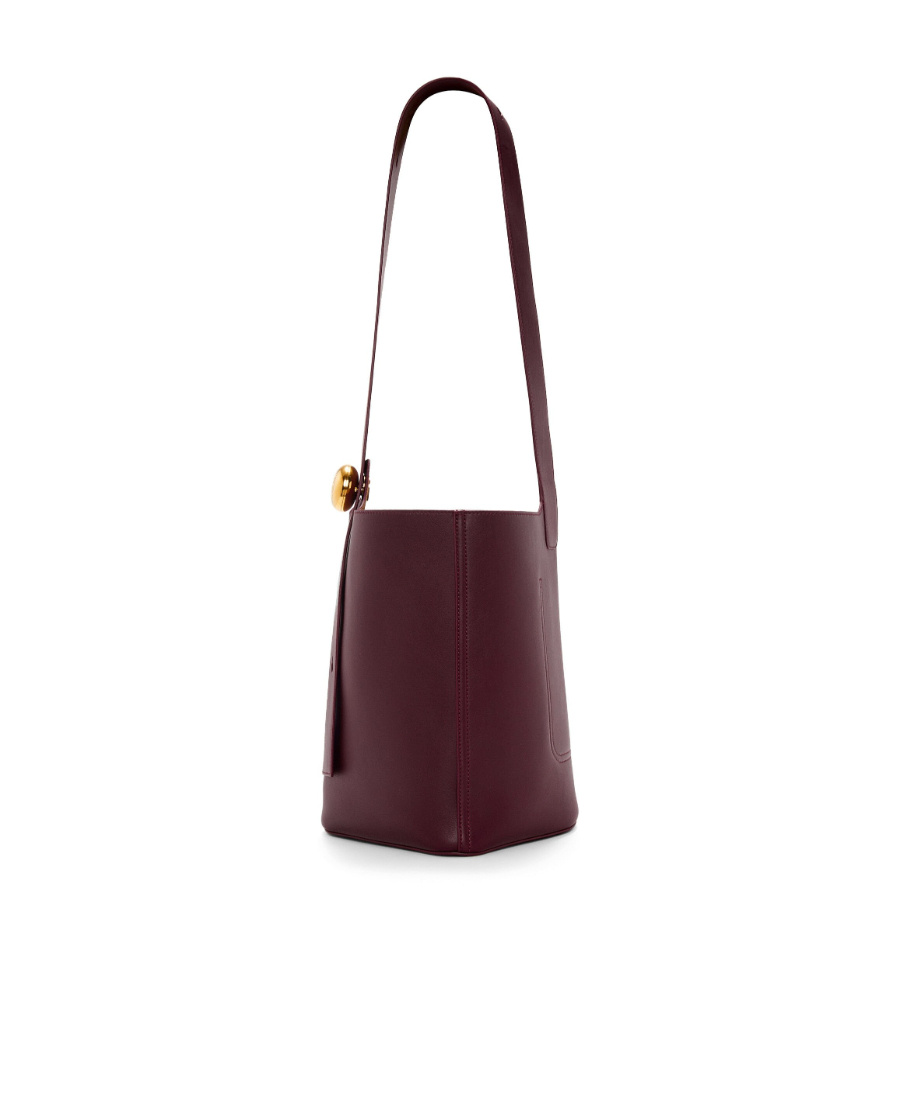 Loewe Medium Pebble Bucket Bag In Mellow Calfskin In Red