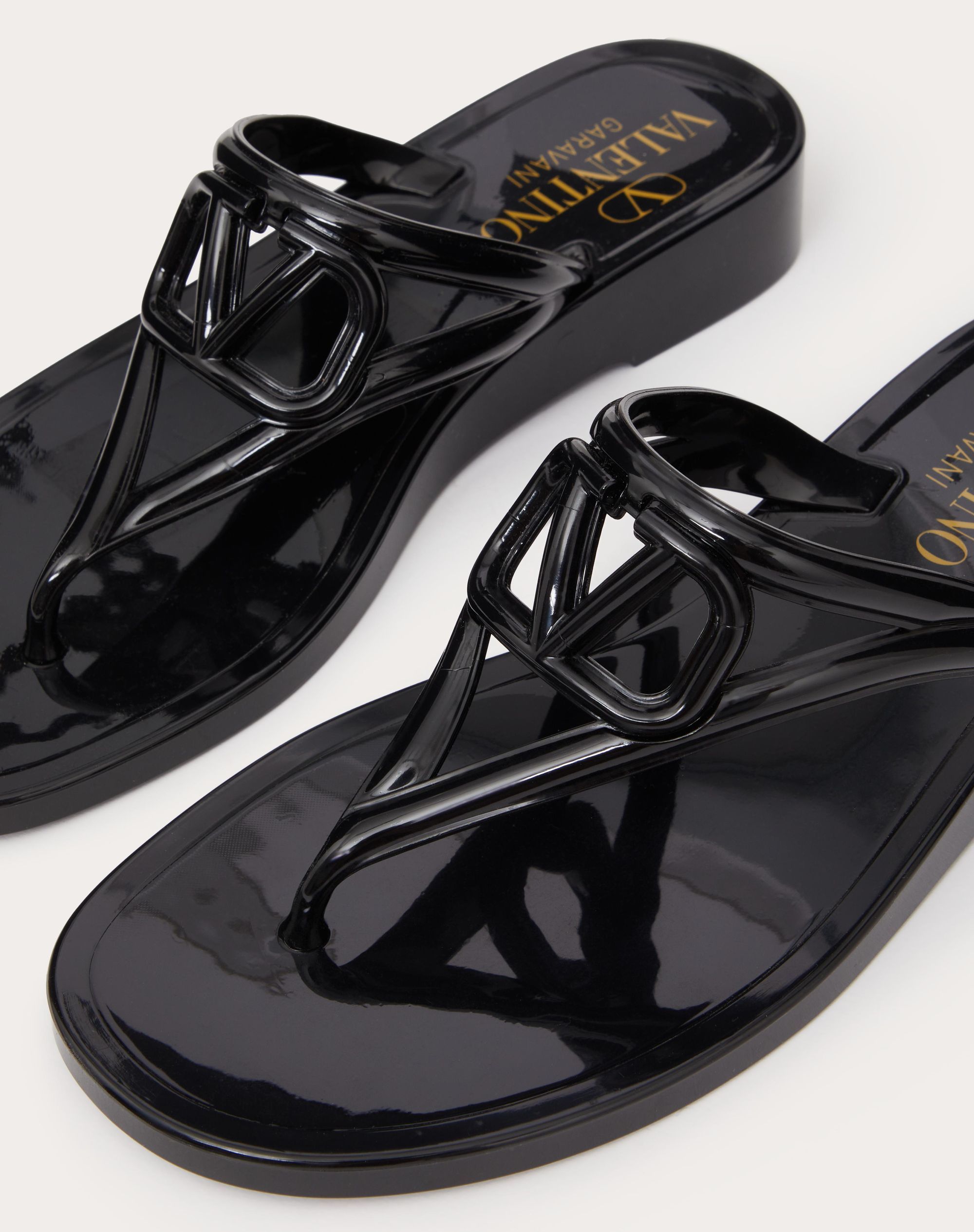 Valentino Vlogo Signature Rubber Thong Sandal In Black