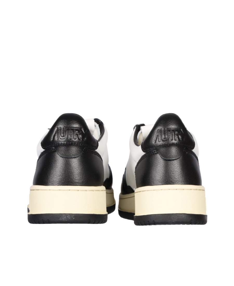 Autry Medalist Sneakers In White/black Leather In Black