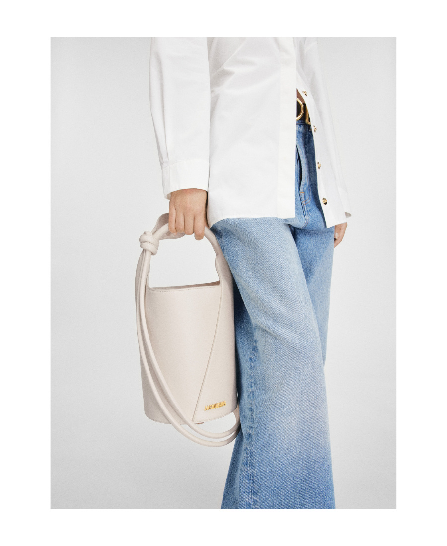 Jacquemus Logo Plaque Knot-detailed Top Handle Bag In White