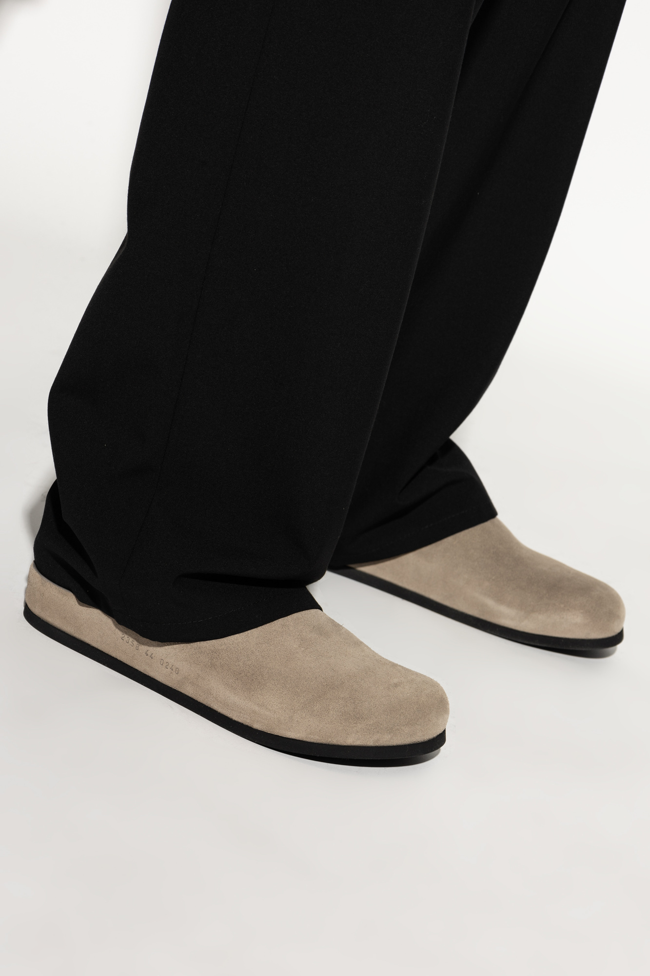 Common Projects Round Head Slippers In Gray