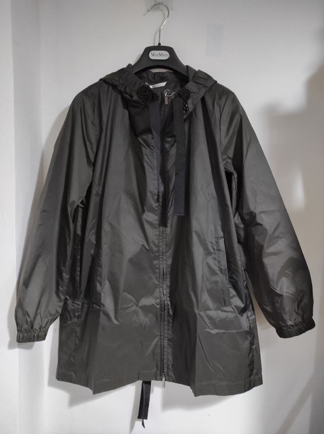 Max Mara Hooded Casual Jacket In Black