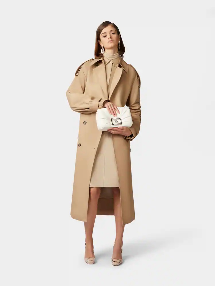 Roger Vivier Viv' Choc Bag In Leather In Nude