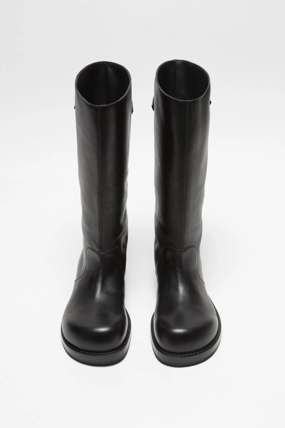 Acne Studios Round-toed Boots In Black