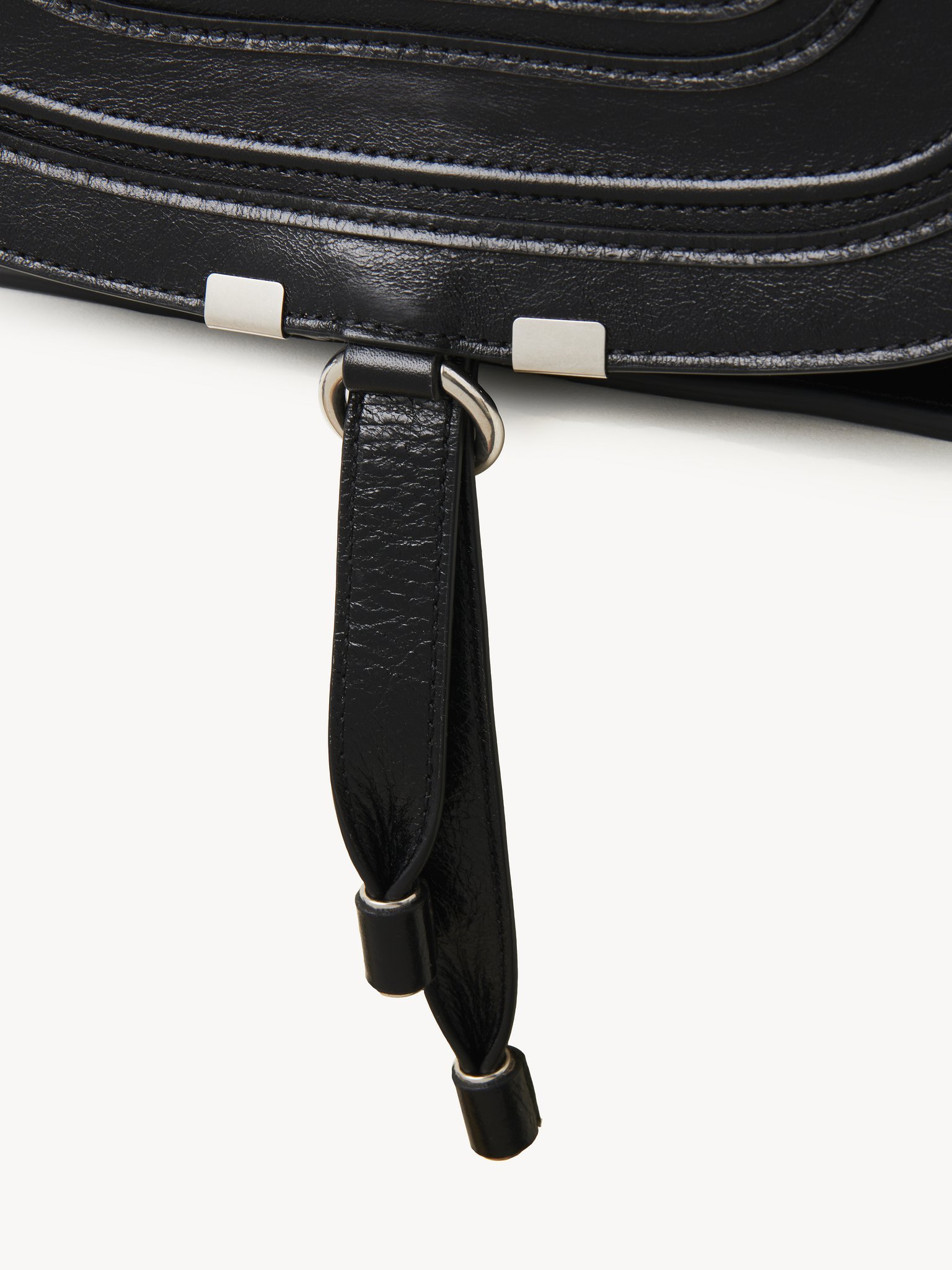 Chloé Marcie Leather Top Handle Bag In Black