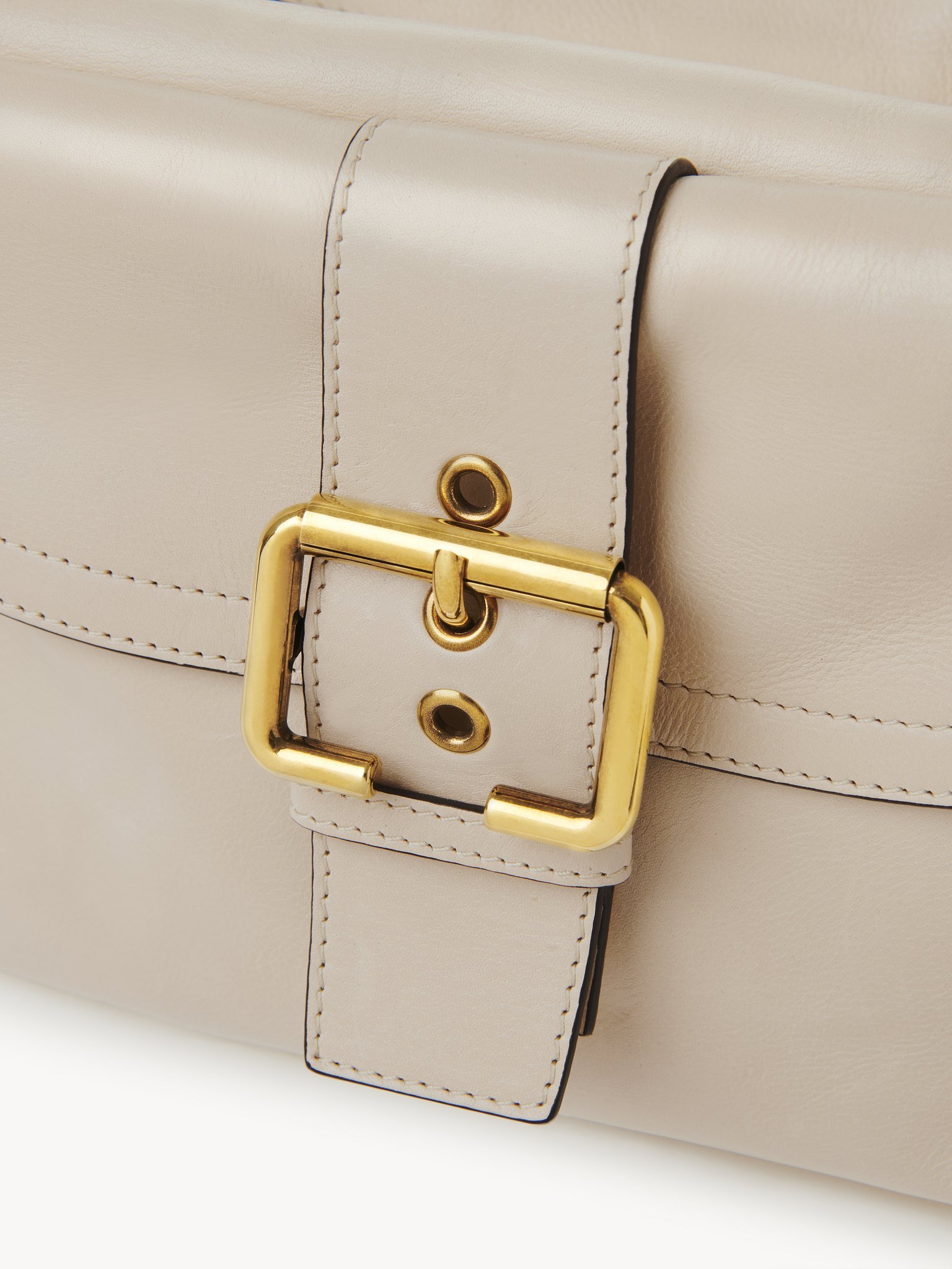 Chloé Camera Bag Medium In Natural Shiny Calfskin In Nude