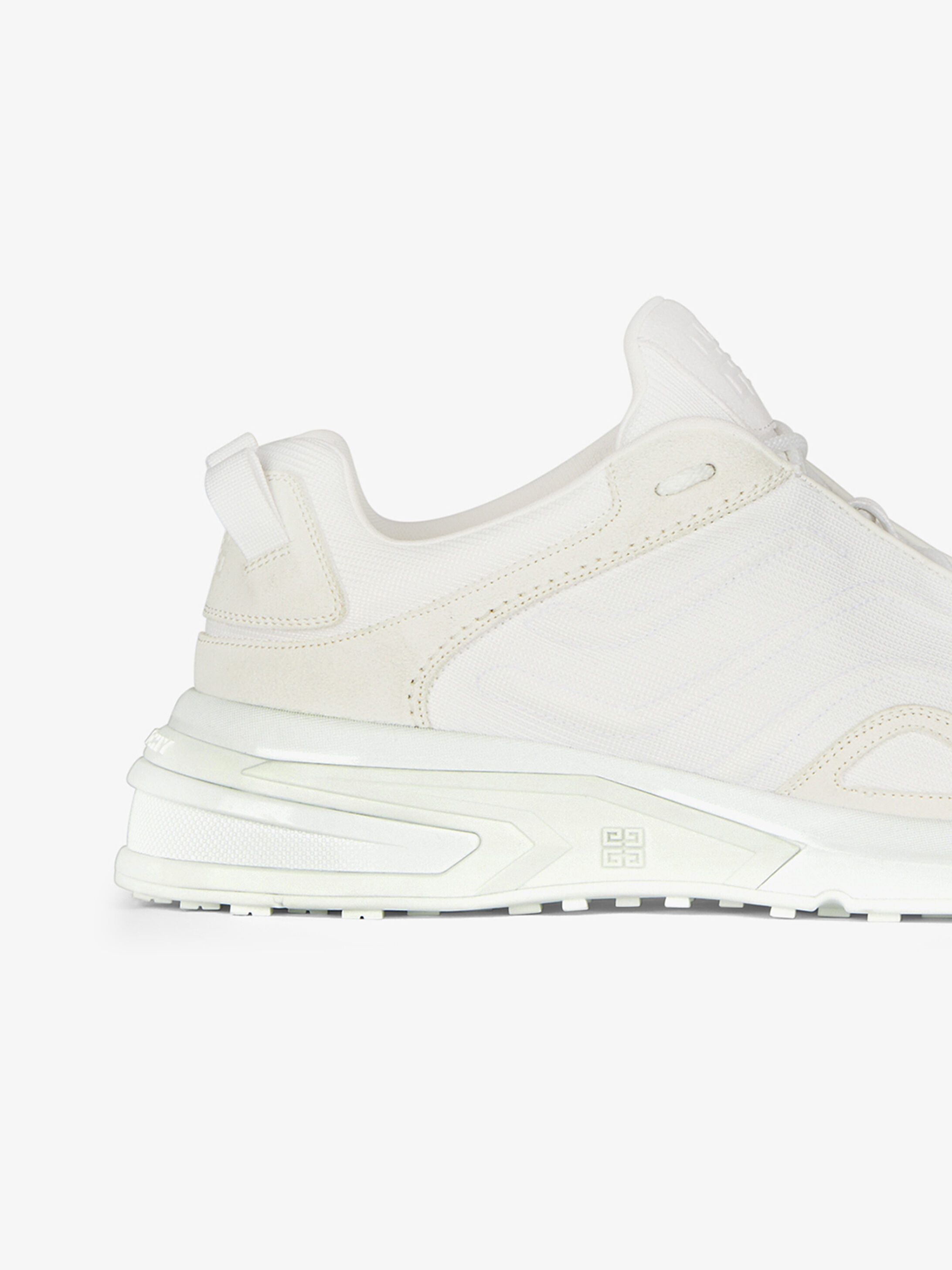 Givenchy Gv1 Light Sneakers In White