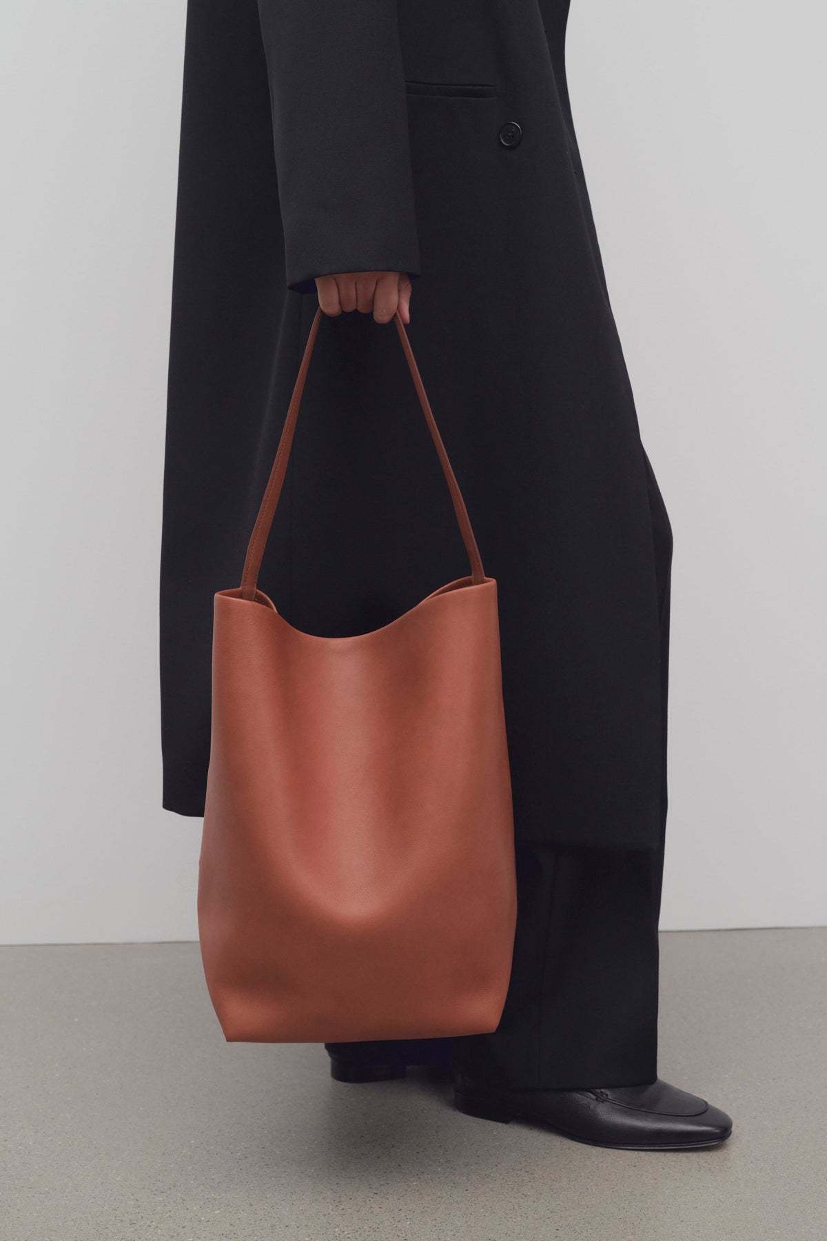 The Row Large N/s Park Tote Bag In Leather In Brown