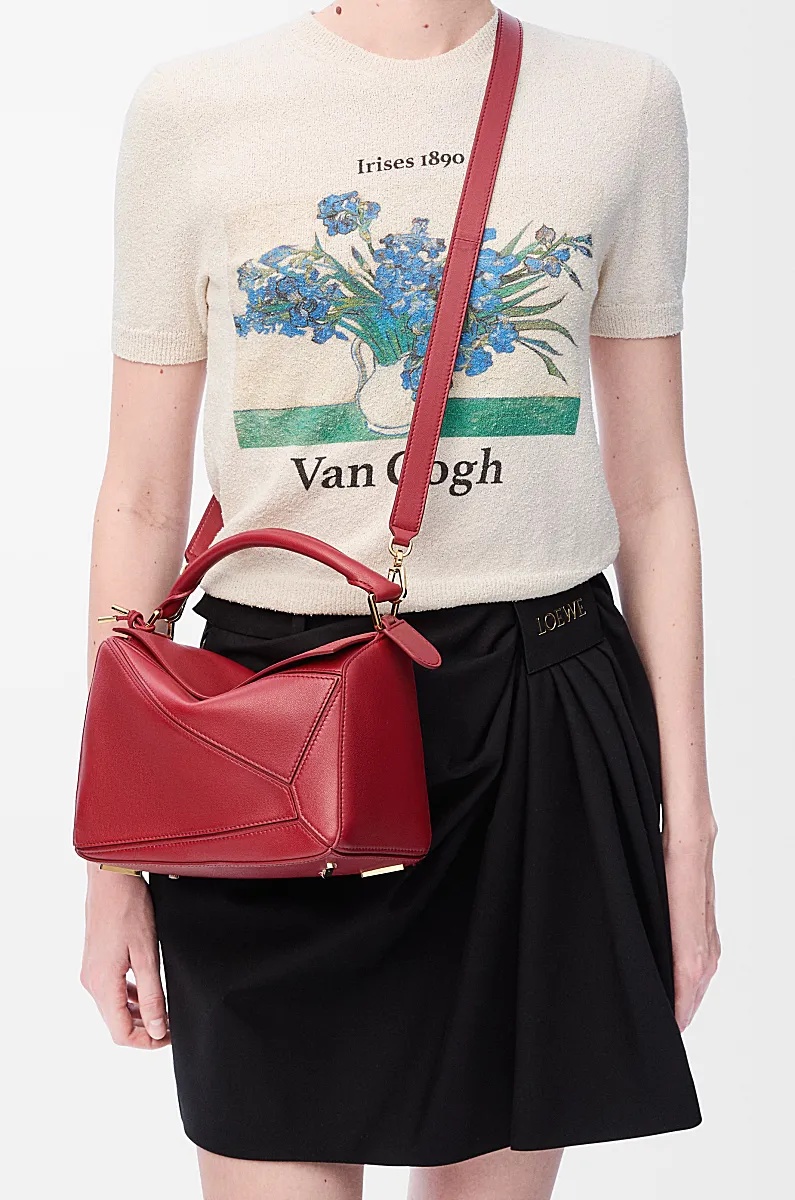 Loewe Small Featherlight Puzzle Bag In Nappa Lambskin In Red