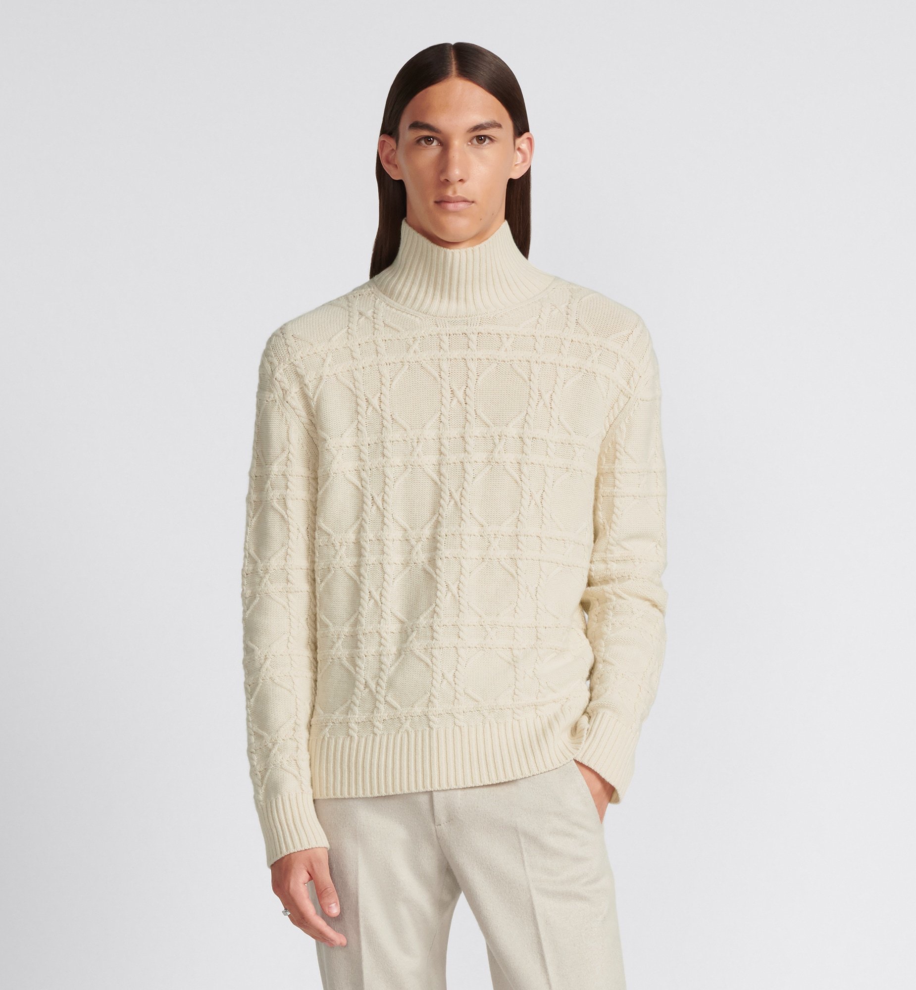 Dior Icons Pure Cashmere Turtleneck Sweater In White