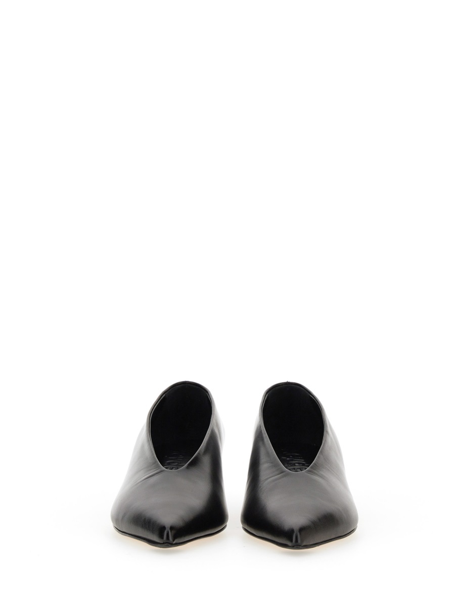 Aeyde Clara Pointed-toe Leather Pumps In Black