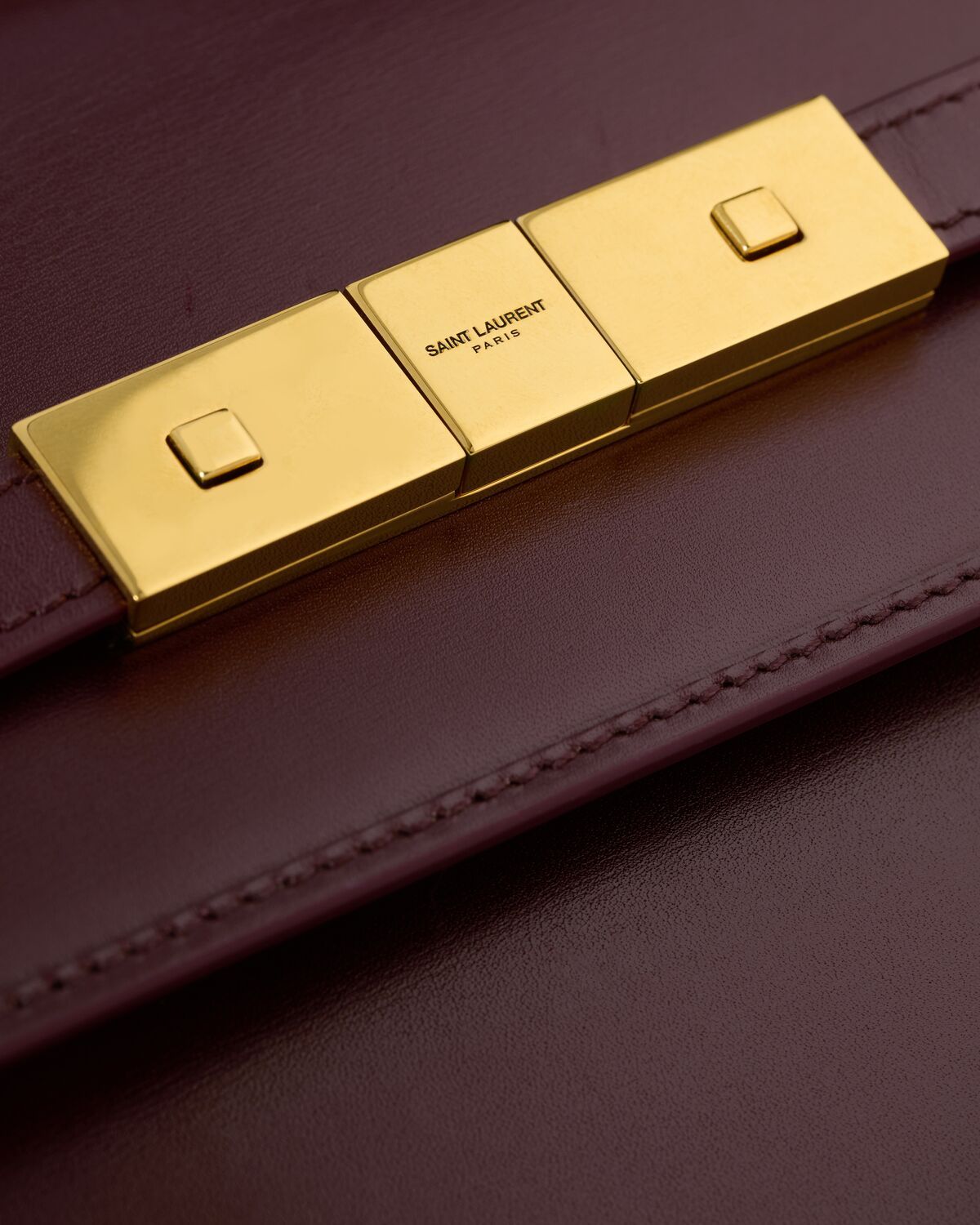 Saint Laurent Manhattan Small Shoulder Bag In Smooth Leather In Red