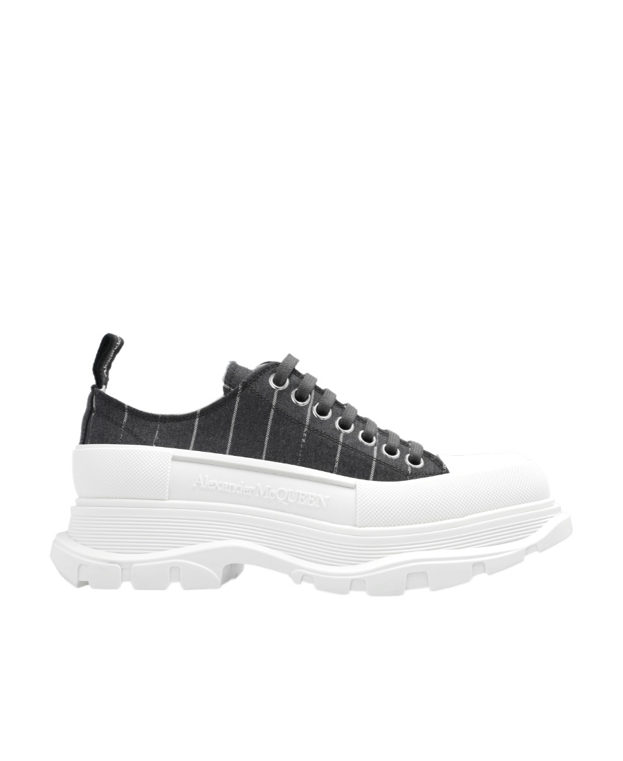 Alexander Mcqueen Tread Slick Sneakers In Black