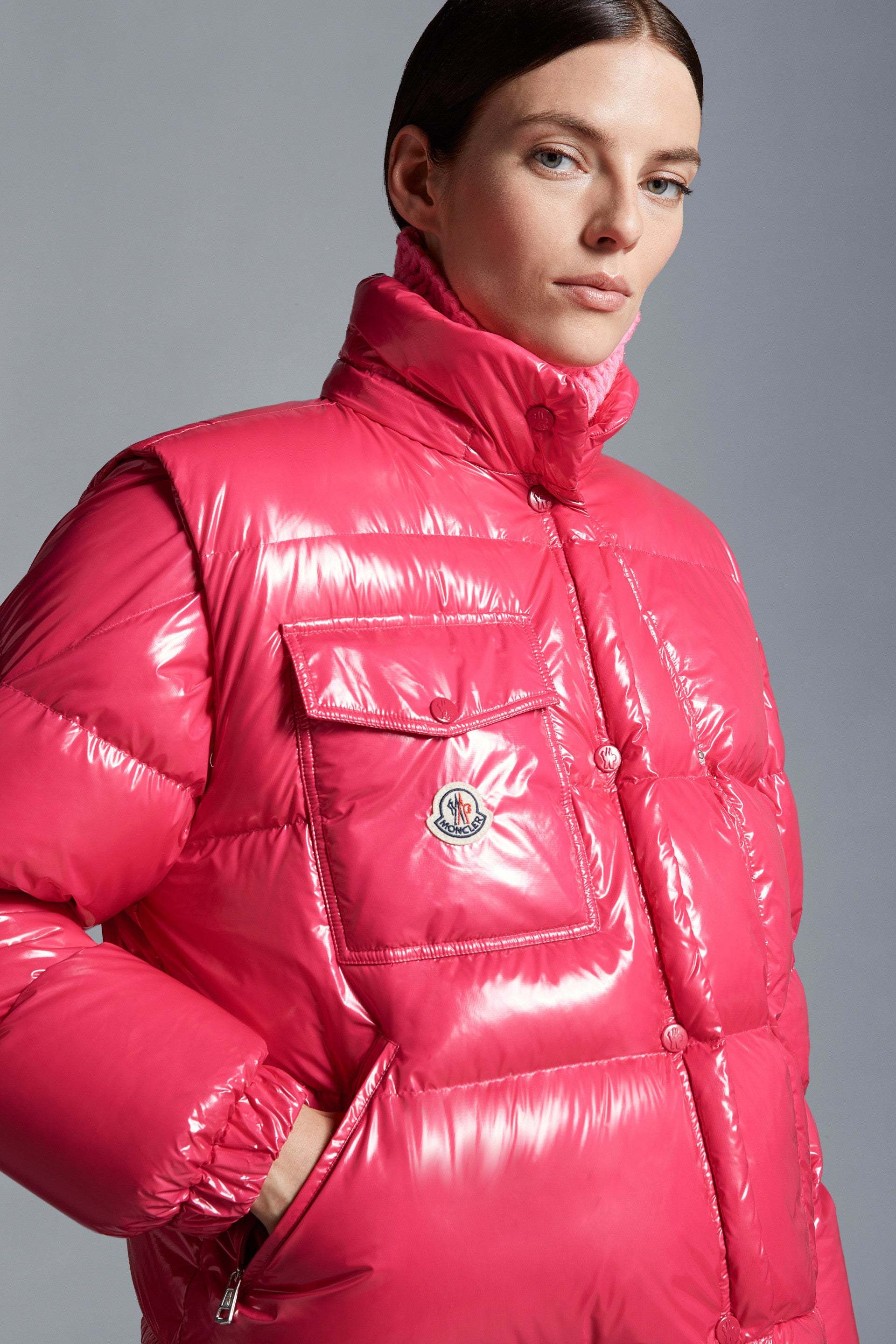 Moncler Karakorum Short Down Jacket Women In Red