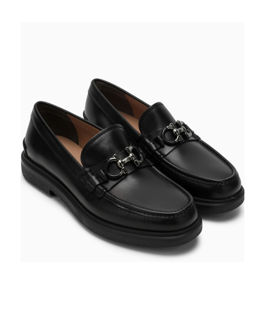 Ferragamo Black Leather Loafers In Black
