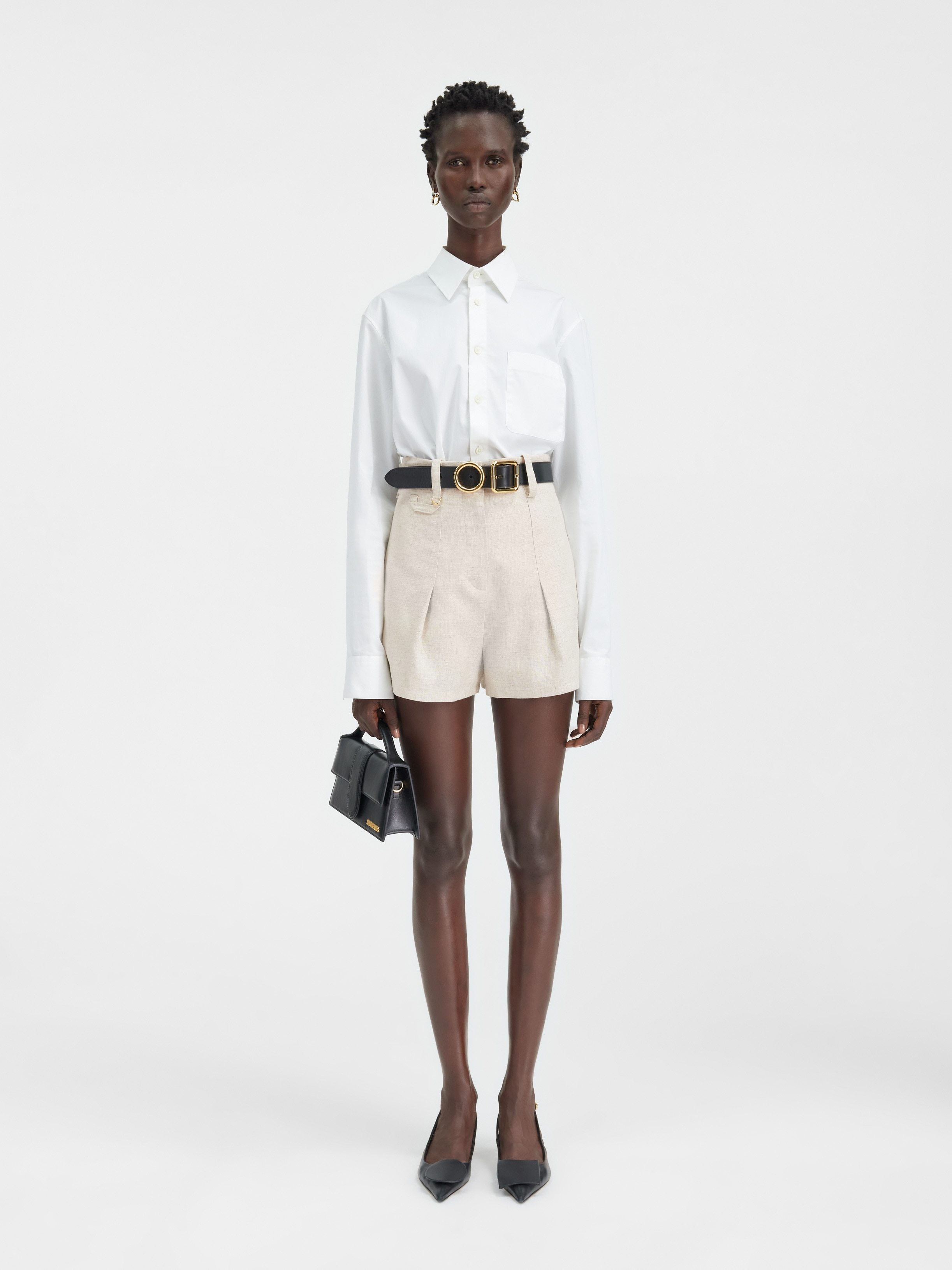 Jacquemus High Waisted Shorts In Beige