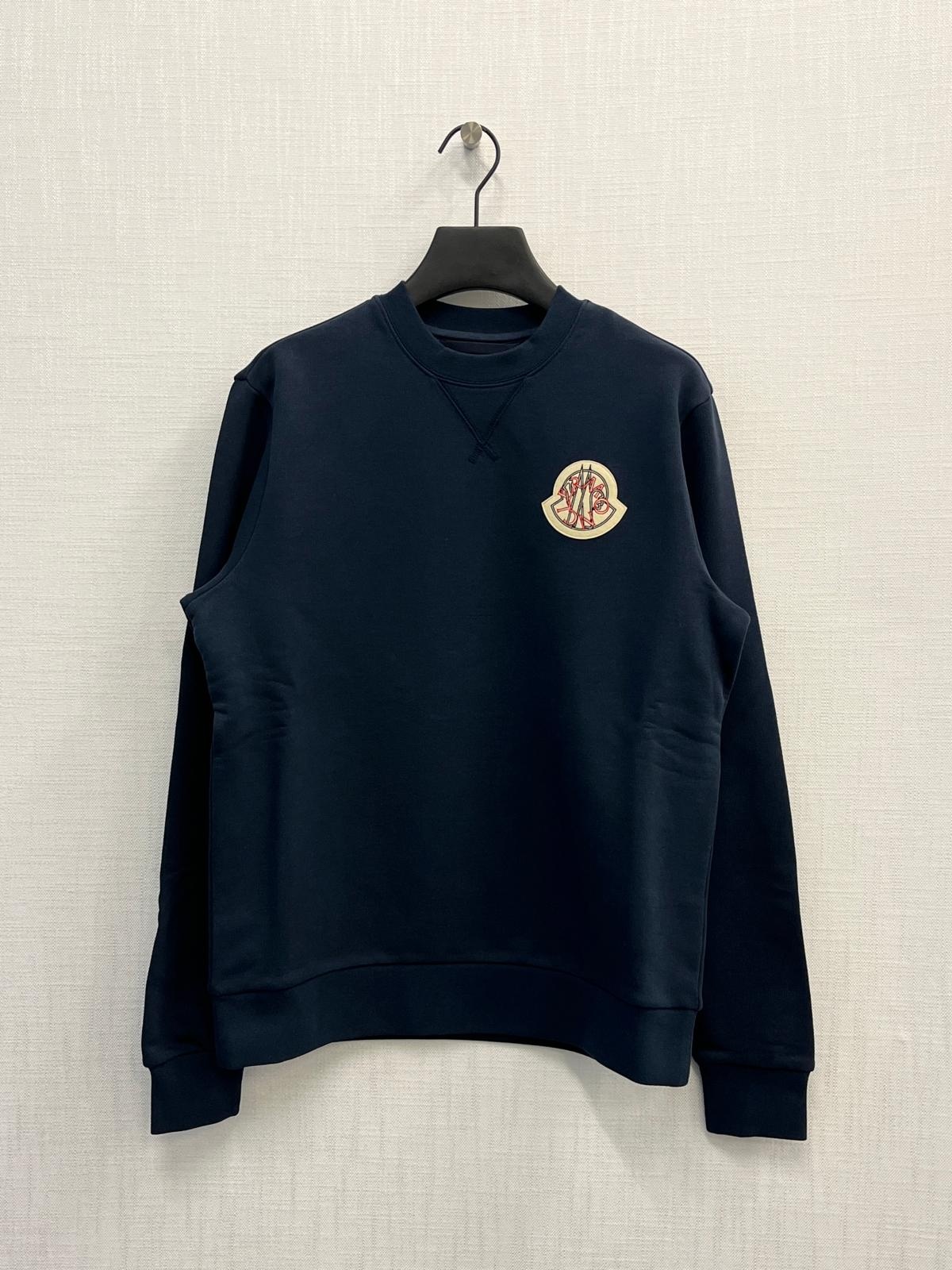 Moncler Long-sleeved Sweatshirt In Black
