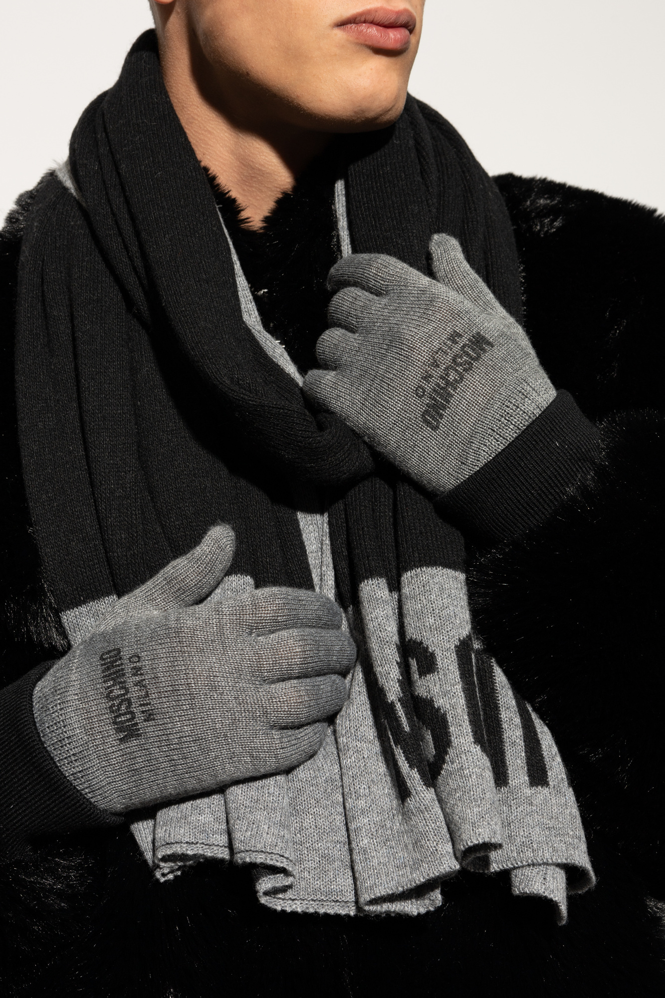 Moschino Five-finger Gloves In Gray